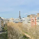 Superbe T3 Avec Vue Imprenable Sur La Tour Eiffel